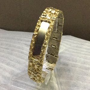 Men’s gold nugget bracelet